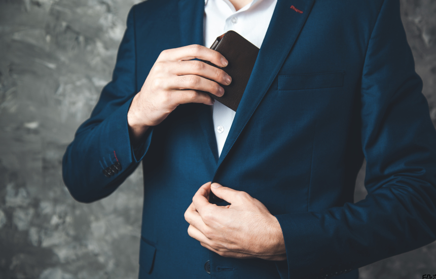 婚約指輪のお返しに財布が選ばれる理由とおすすめの人気ブランド徹底解説