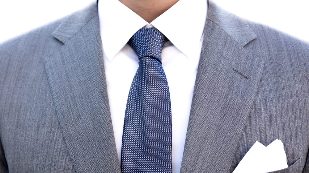 転職用の証明写真の背景は何色がいい？便利なアプリ撮影も背景色など選び方に注意