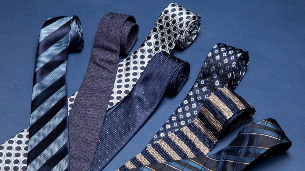 転職用証明写真にふさわしいネクタイ選び方と注意点とは？失敗しないための柄、結び方のコツも徹底解説