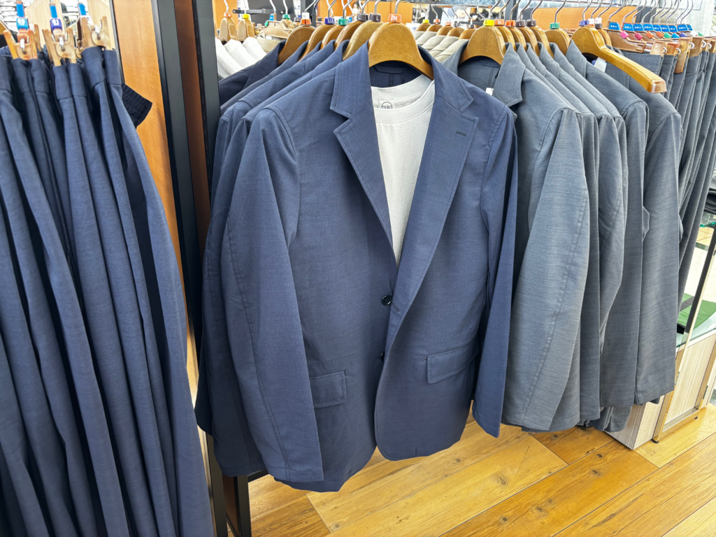 洋服の青山　ゼロプレッシャースーツ